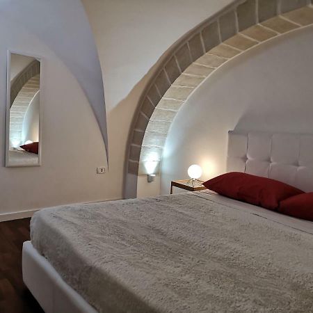 Prince Apartment - City Center Bari Bagian luar foto